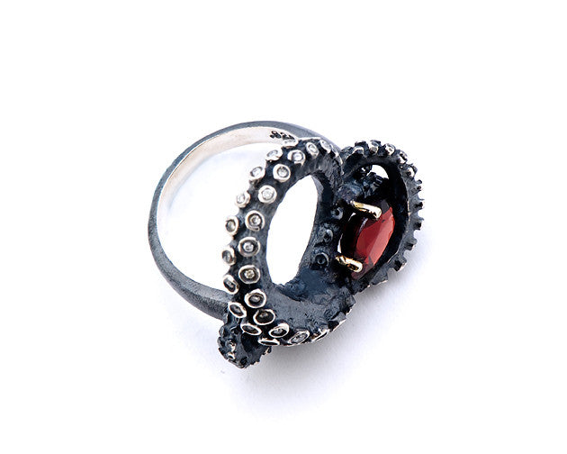 Black Silver Tentacle Ring with Garnet and Diamonds