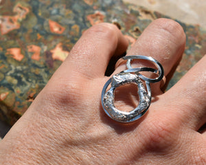 Knot Portal Ring