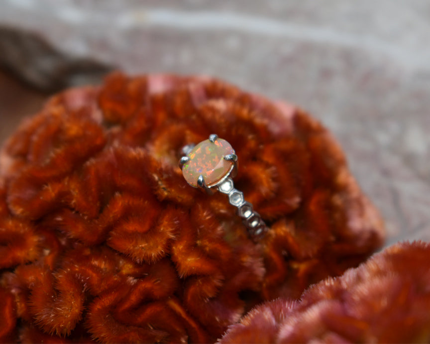 Opal Honeycomb Solitaire Ring, Silver with North/South-set Oval