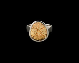 18ky gold anatomical brain cross section signet ring by Peggy Skemp, with hand engraved cerebellum