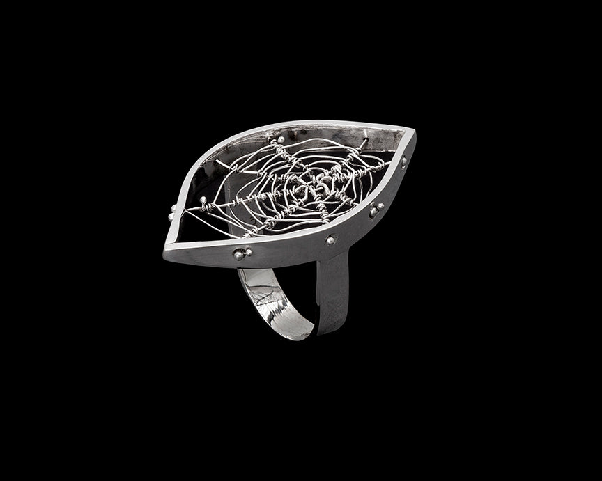 Orbweaver Mini Navette Ring